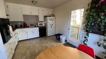 Room for March, close to University! 3