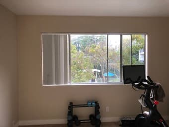 Room available in 2B2B apartment in Belmont 1
