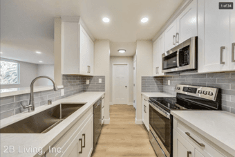 Share a 3 bed apartment downtown with 1 roomie 1