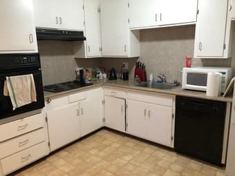 April Master bed available in a beautiful apartment short-term lease 3