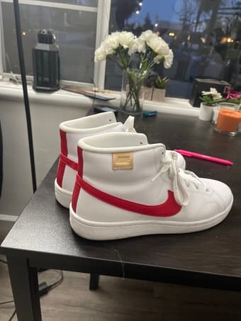 Mens 10 White Red (stanford colored) Nike High Tops 1