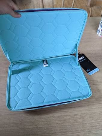 New with tag Thule Gauntlet Macbook Pro 13” Sleeve 2