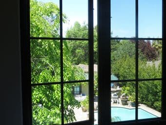 Immaculate Room: 8 Min Bike ride from Campus 1