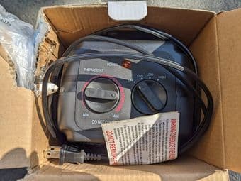 ceramic heater in perfect condition 2