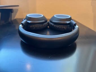 Sennheiser MB660 Over-Ear Active Noise Cancelling Headphones 2