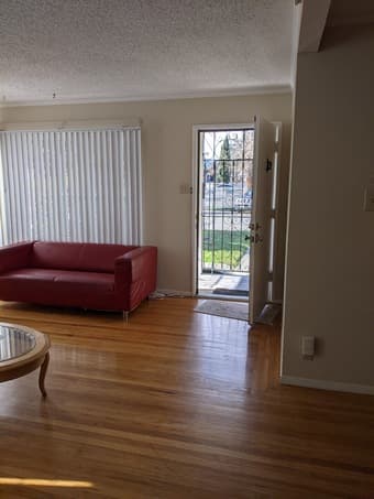 Large room available in a 3500 square feet house-10mins from campus 2