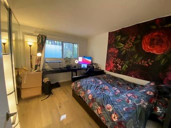 Private furnished room available starting April 1, close to campus 1