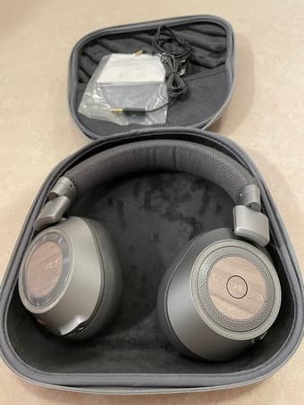 Backbeat Pro 2 Special Edition 1