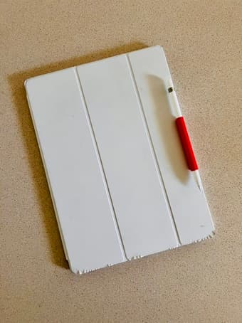 iPad Pro 12.9 + Apple Pencil + Folio 1