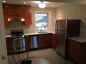 Spacious 1BD/1B unfurnished flat 2