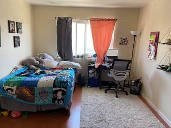 Room for rent in a 4bd/2 bath apartment in East Palo Alto! 1
