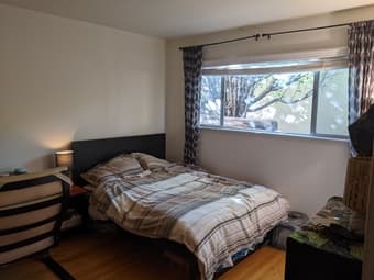 Room in large 2bed/1bath apartment in Menlo Park 1