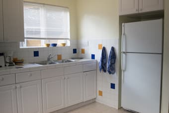 1 bedroom furnished cottage for rent 15 min. from campus 2