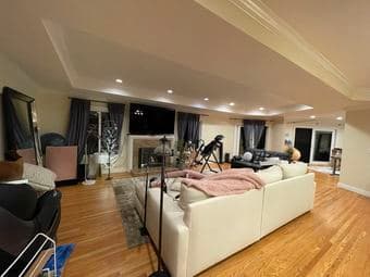 Looking for a roommate to share a 2000 sq ft house 3