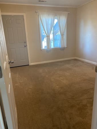 Private Bedroom Available in July 1