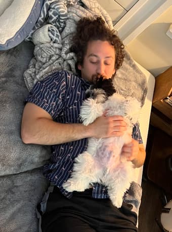 26YO Visiting Medical Student Seeking Housing (May 21st - June 19th) 2