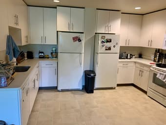 1 Bed and Bath Suite in Munger Apt (July 1-Sept 15, dates negotiable) 4
