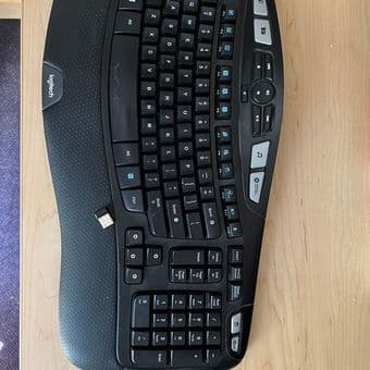 Logitech MK550 Wireless Wave K350 Keyboard and Mouse Combo 2