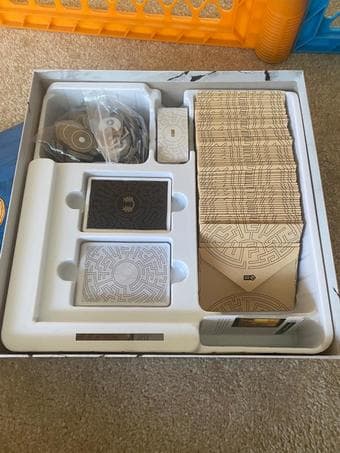 [Used] King's Dilemma 4