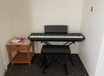 Yamaha p115 88 key digital piano with weighted keys 1