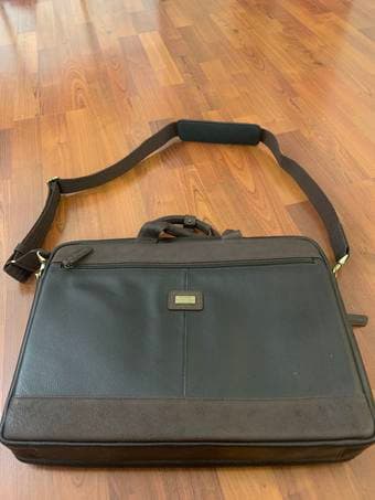 Genuine branded leather bag - new condition, never used 2