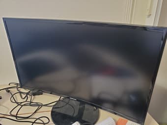 Samsung CF390 27" Monitor 1