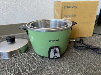 TATUNG Electric cooker, Non-stick pan, steaming pot 1