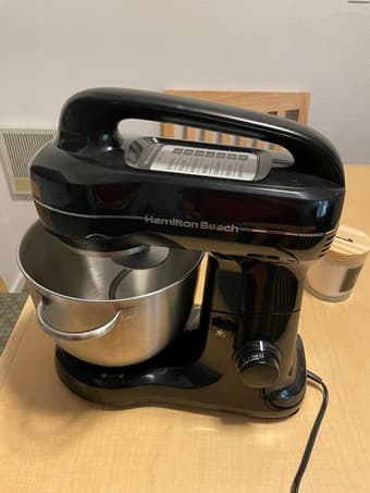 Selling Stand Mixer 1
