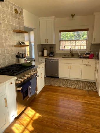 Two rooms in newly remodeled home, minutes walk from campus 2