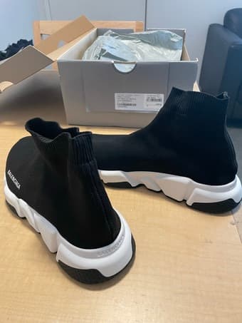 Selling Balenciaga Speed Trainers/Sneakers 3
