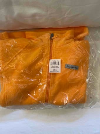 woman columbia Fleece Jacket - fits well 5'4'' 1