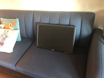 Dell 24" Monitor (2405FPW) 1