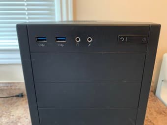 Gently Used Custom Gaming PC 4