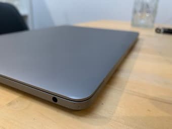 MacBook Pro 13" 2020 Model i5 8GB RAM 256GB SSD Space Grey 3