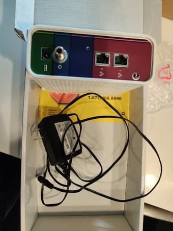 ARRIS - SURFboard AC1600 Dual-Band Router with DOCSIS 3.0 Cable Modem 4