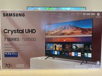 Samsung 70" Crystal 4K UHD Smart TV 2