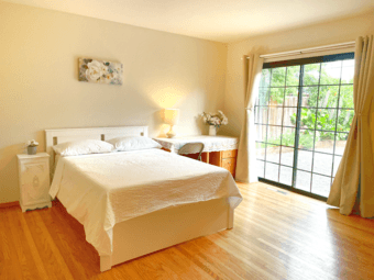 Quiet and comfortable room 1