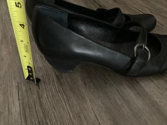 Black dressy women's shoe 3