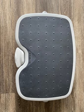 Ergonomic foot rest 1