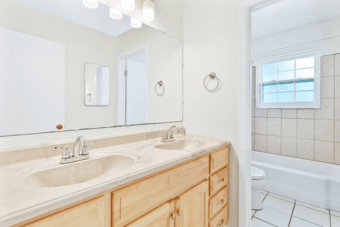 Pet-friendly, Spacious 2bdr/1ba with Large Patio in Mountain View 3