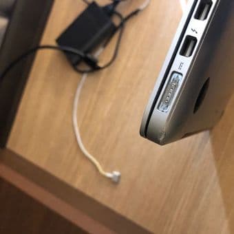 Macbook Retina 15, Mid 2015, 2.5GHz i7, 512GB SSD, 16GB DDR, good cond 3