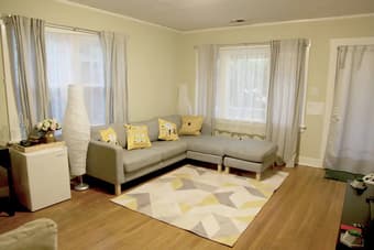 1B1B studio next to Stanford (one block from Escondido Village) 1