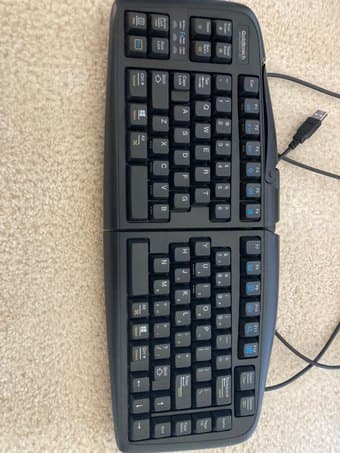 goldtouch v2 adjustable keyboard 1
