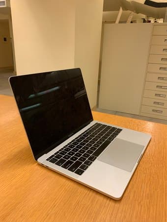 MacBook Pro 2017 (13 inch) with i5 core for sale! 1