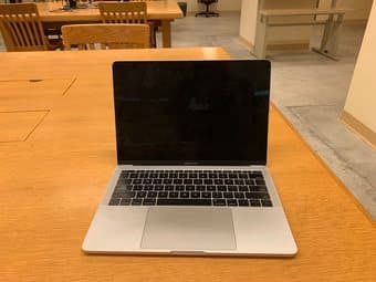 MacBook Pro 2017 (13 inch) with i5 core for sale! 4