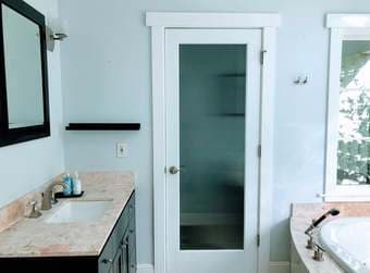 2 Rooms Available in Large Menlo Park house with Stanford alumni 3