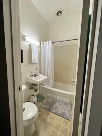 On Campus Housing for Aug 27- Sep 20th 3