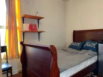 A furnished room for temporary renting from August 14-31th, 2022 1