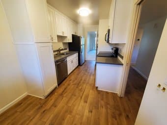 Stanford附近2b2b中的主卧招租 4