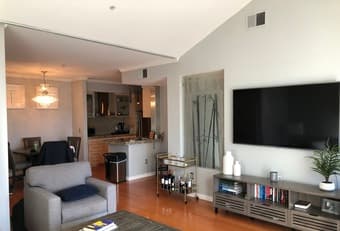 Furnished 1 bdrm apt - parking, washer/dryer, AC, dishwasher. June '23 3